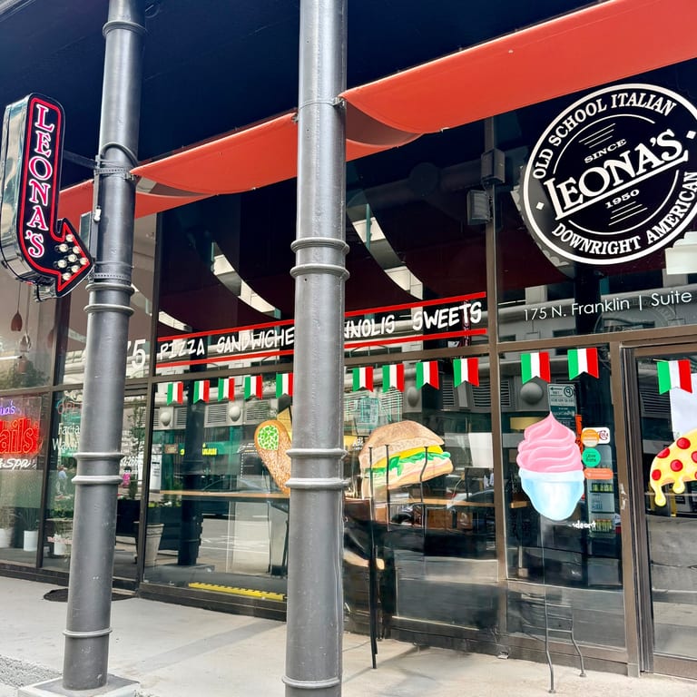 Leona’s Pizzeria – North Franklin