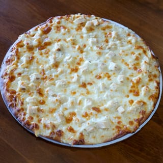 16" Garlic Chicken Alfredo