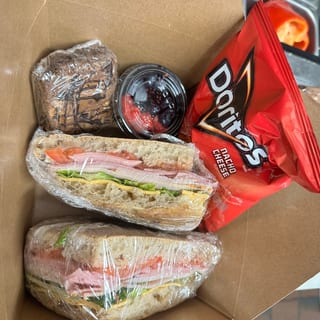 Mini Box Lunch (Half Sandwich) Minimum 4